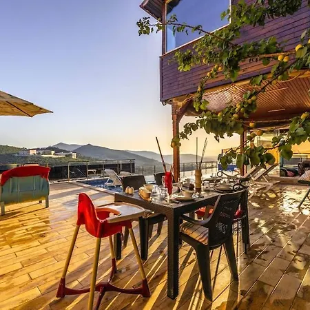 Willa Denize Manzarali Oezel Havuzlu Ev Gameover Kaş